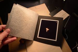 Étape de fabrication de L’Esprit des fêtes (pour Nicole) sous forme de carte unique